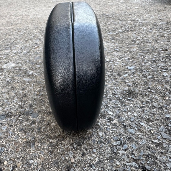 Authentic Ray-Ban Black Sunglasses Case with Cloth - Picture 7 of 8